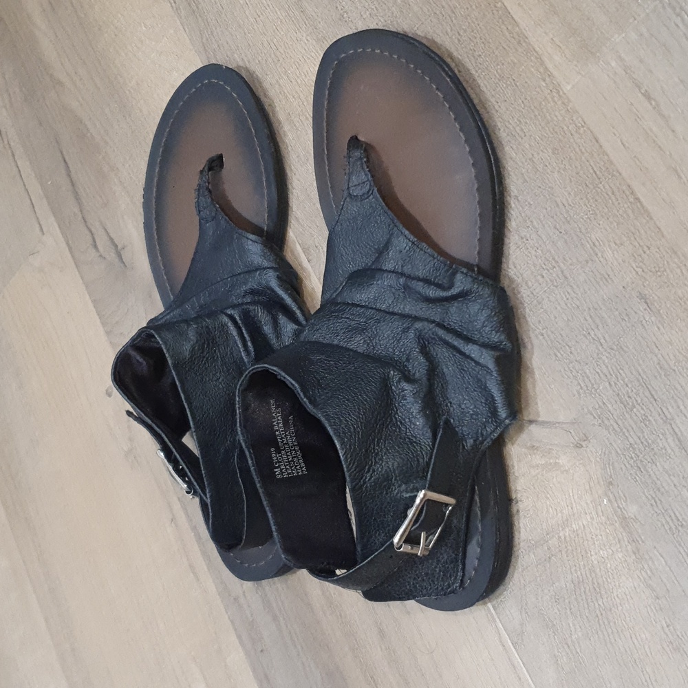 MIA Black Leather Sandals - Size 8 - Picture 2 of 4